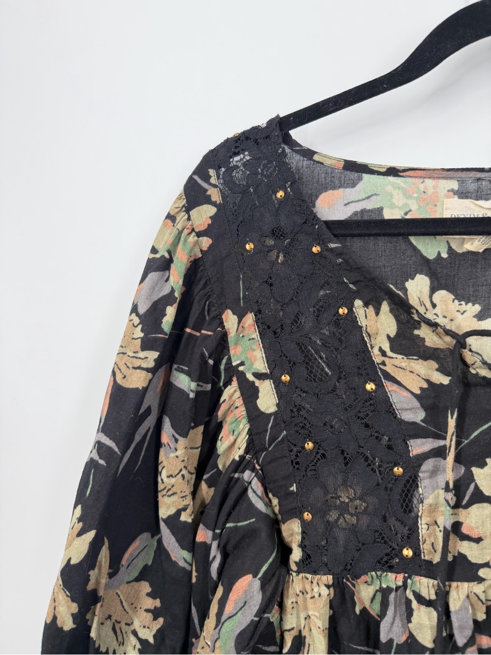 Ralph Lauren Denim & Supply Floral Flutter Sleeve Black Top - Picture 3 of 6